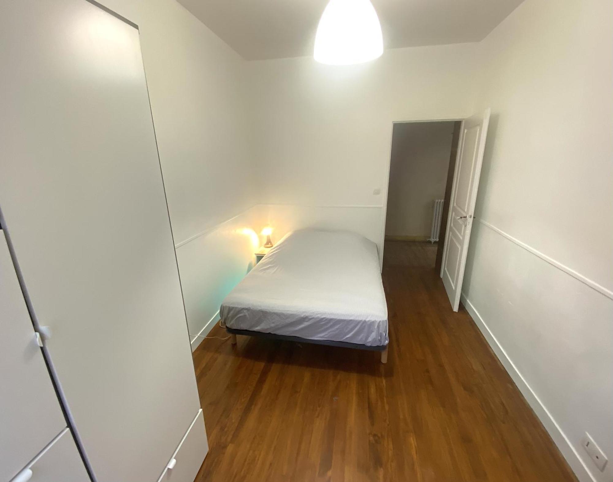 Floydroom'S Pau Chambre Hotes Dans Appartement Partage Proche Chateau Exterior foto